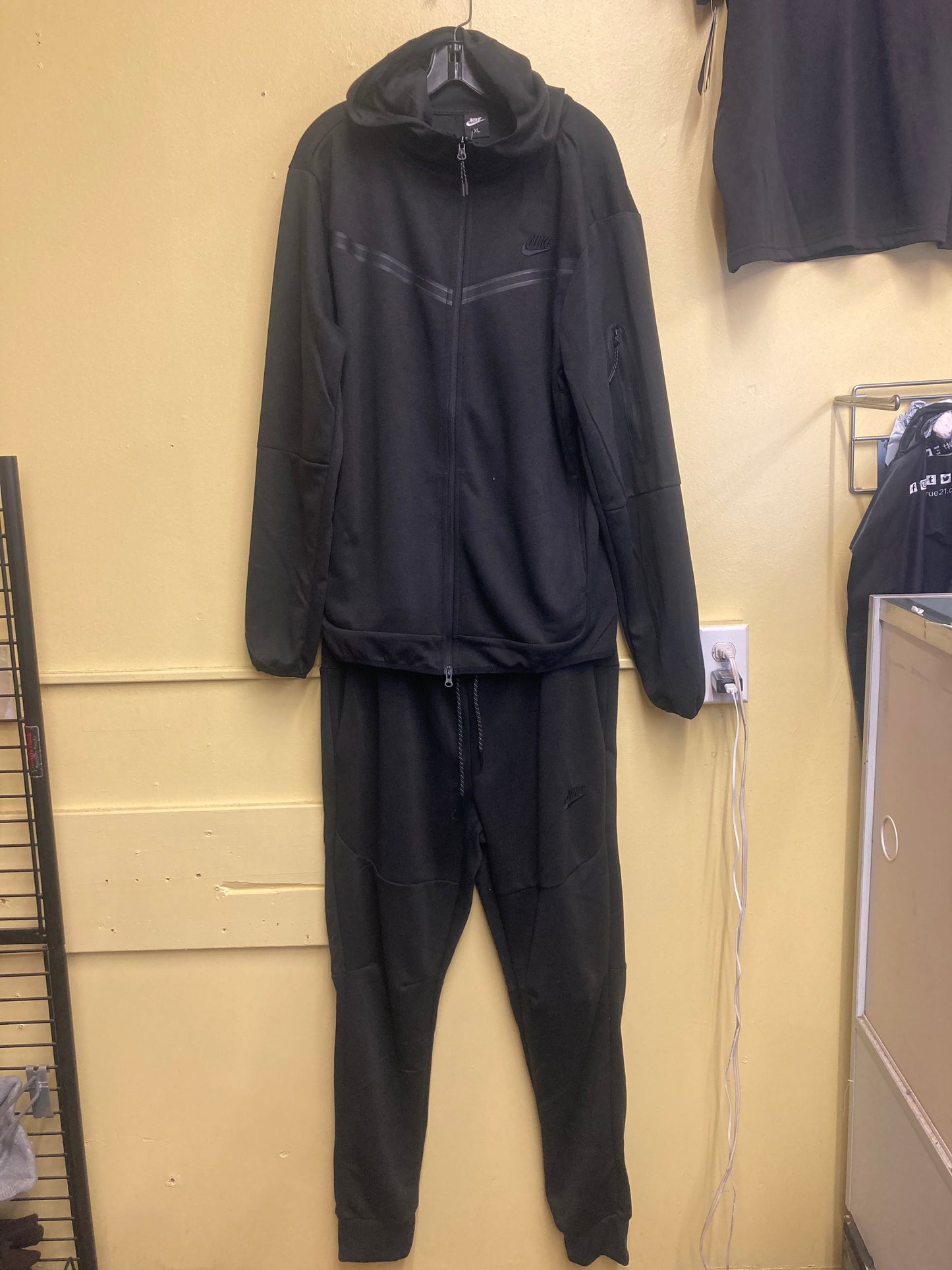 Nike Black sweatsuit