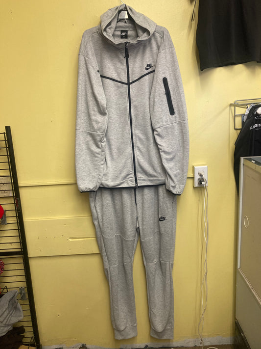 Nike light grey sweatsuit